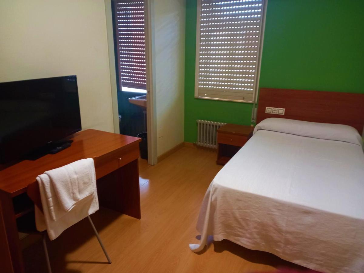 Pension San Roque Lugo Exterior photo
