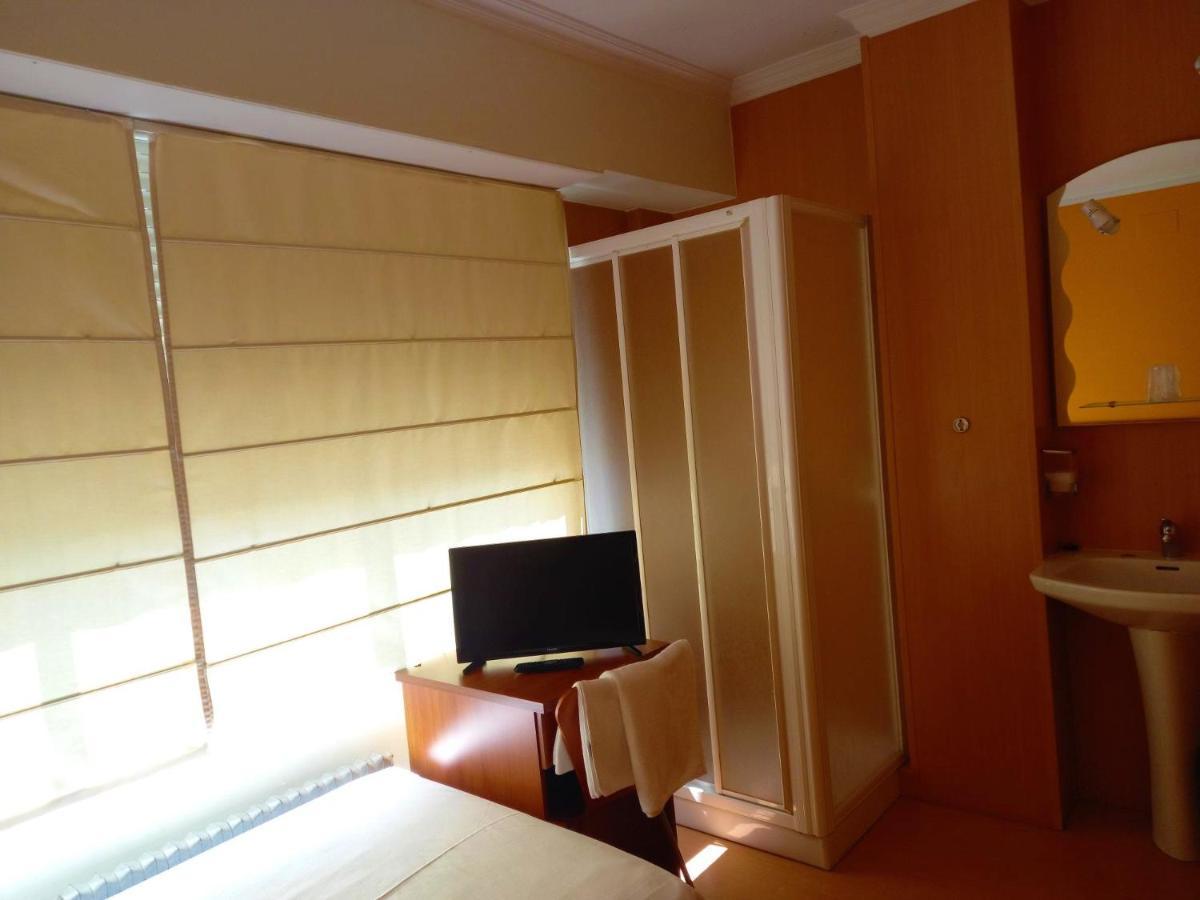Pension San Roque Lugo Exterior photo
