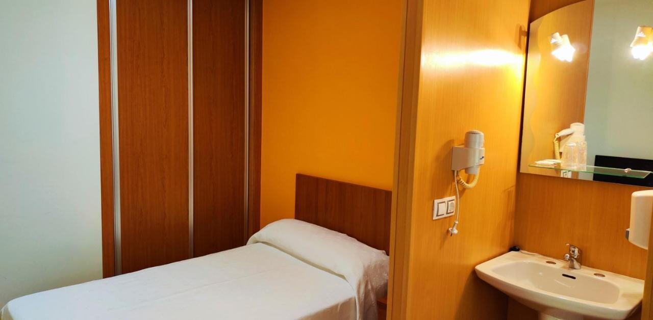 Pension San Roque Lugo Exterior photo